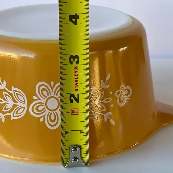 Vintage Pyrex Yellow Butterfly Gold 1 Quart Casserole Dish - Picture 7 of 9